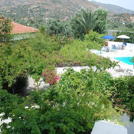 איה גליני Sunningdale Hotel מראה חיצוני תמונה